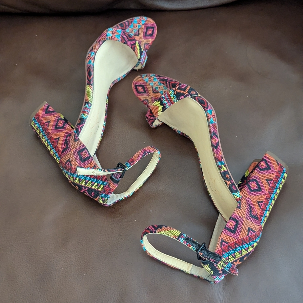 Jessica Simpson Heels For Women Size 8.5 - Picture 4 of 7